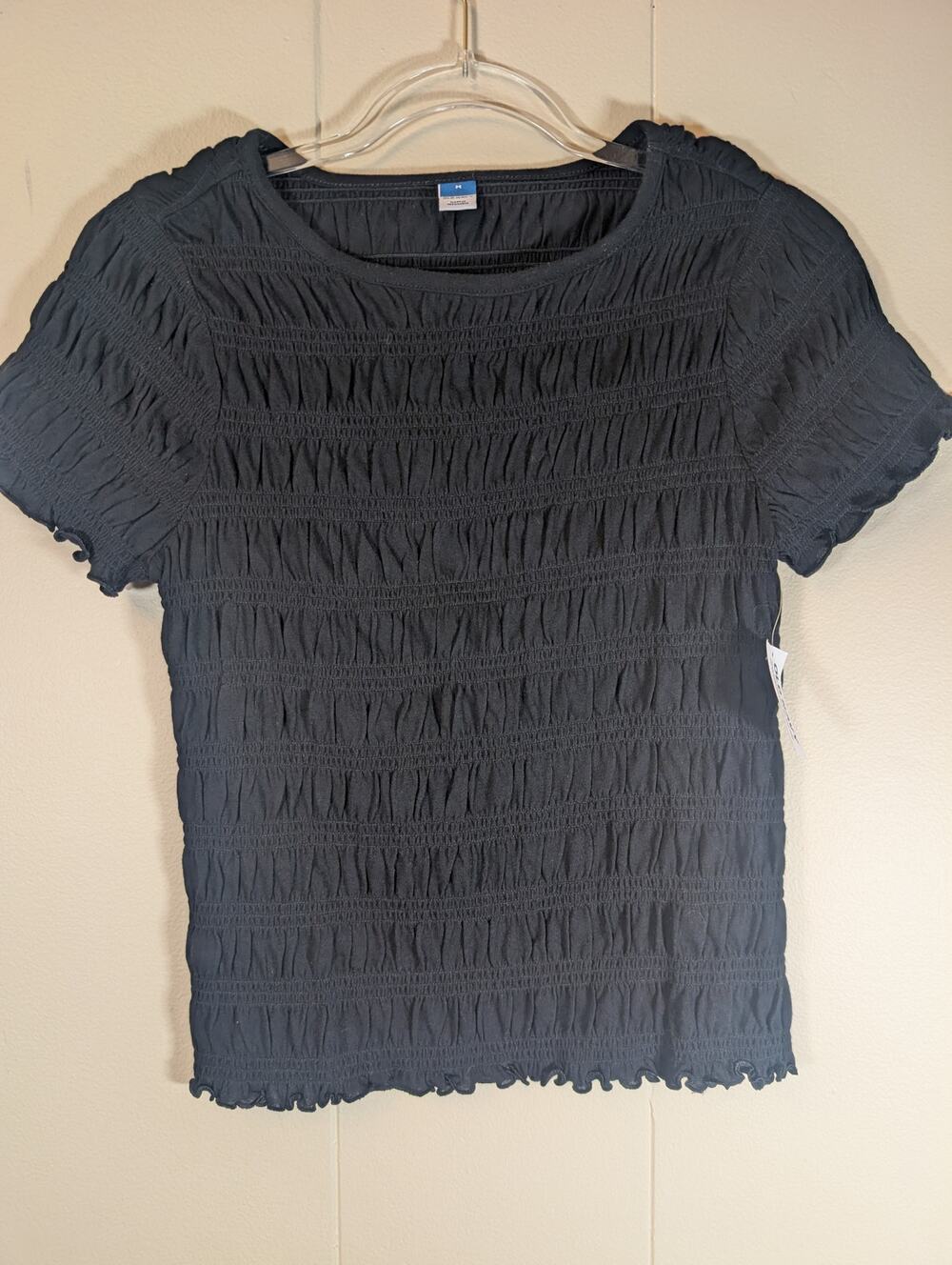 OLD NAVY Black Smocked Ruched Short Sleeve Top Lettuce Hem Cotton M NWT